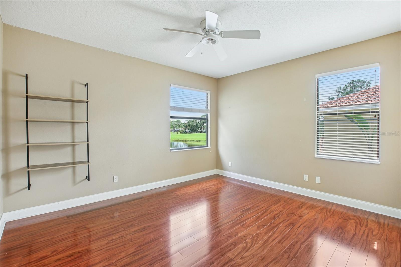 NINE EAGLES UNIT ONE SEC I - Residential