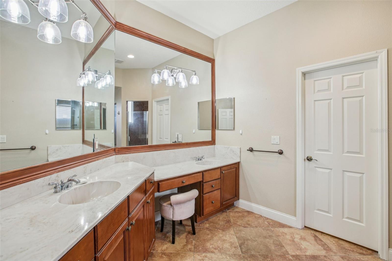 NINE EAGLES UNIT ONE SEC I - Residential