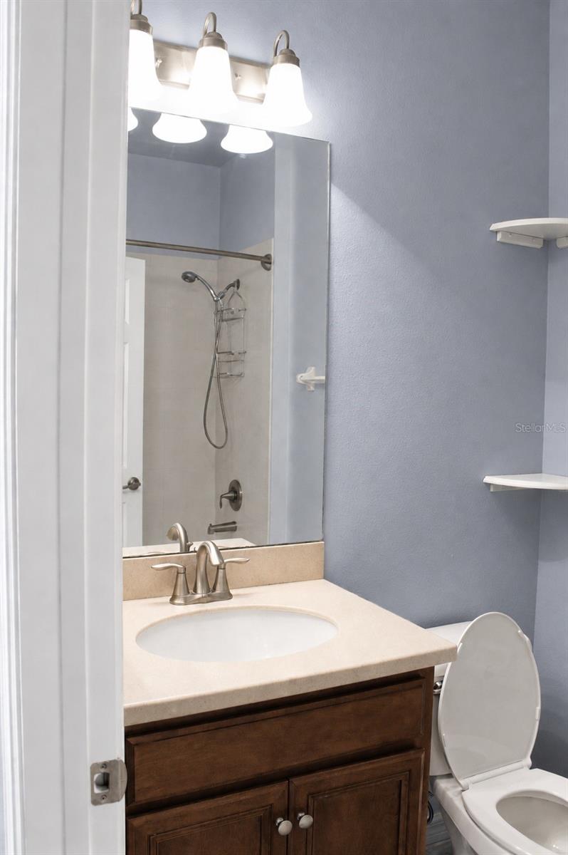CROSSING CREEK VILLAGE PH I - Residential Lease