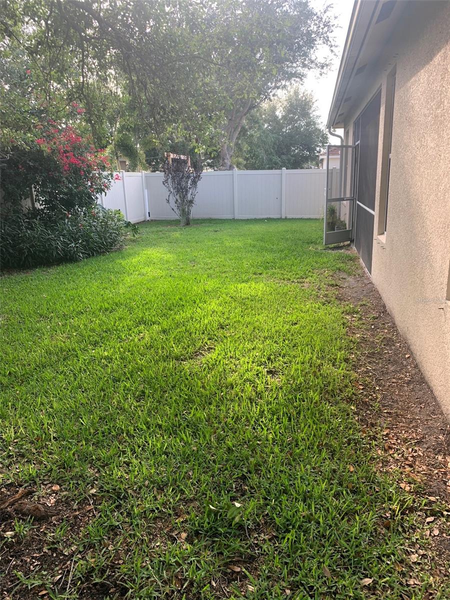 CROSSING CREEK VILLAGE PH I - Residential Lease