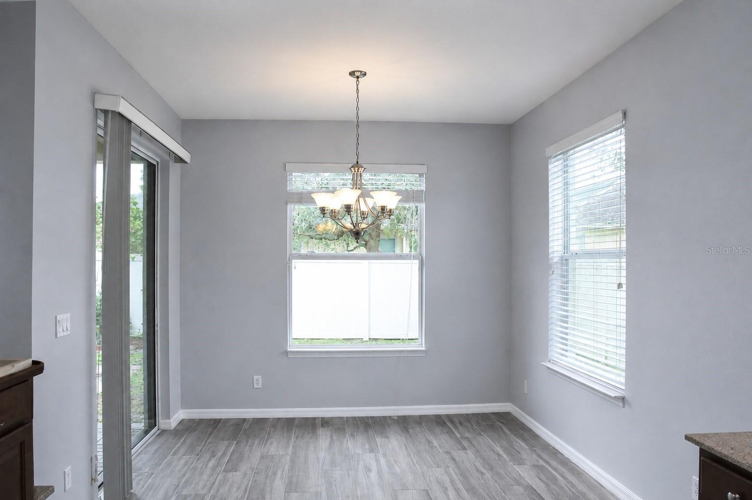 CROSSING CREEK VILLAGE PH I - Residential Lease