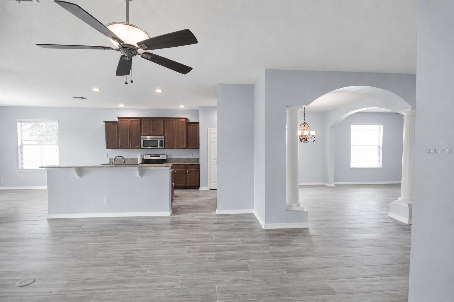 CROSSING CREEK VILLAGE PH I - Residential Lease