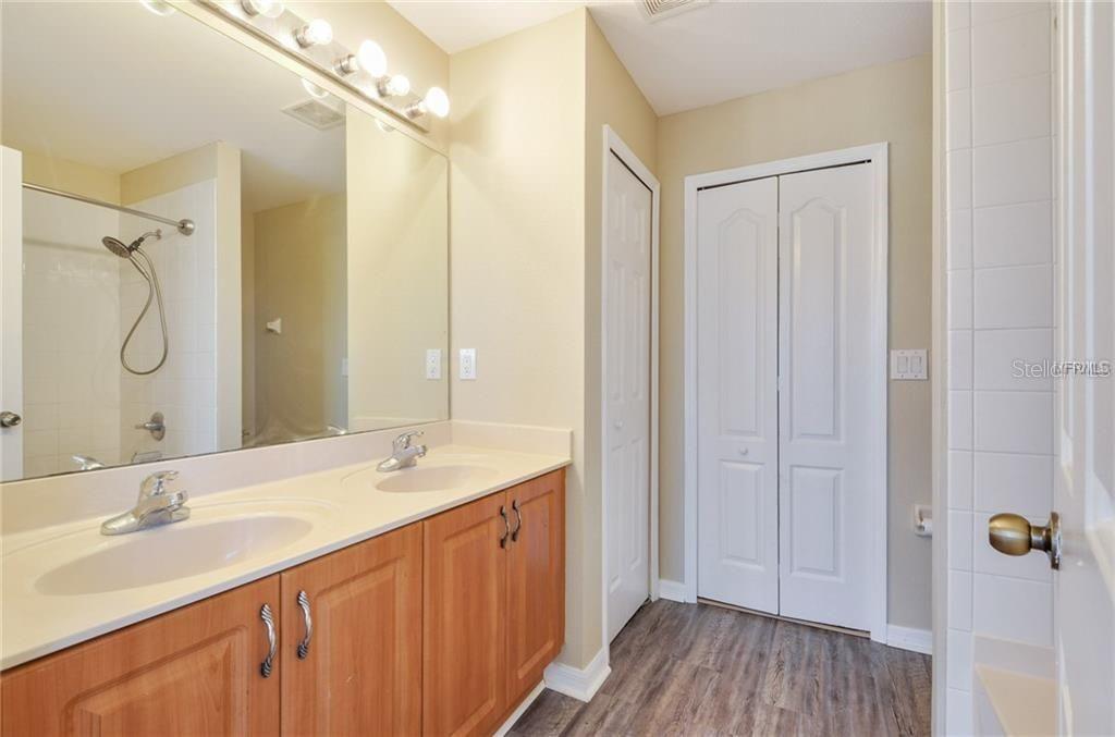 RIVERCREST TOWNHOMES WEST PH 1 - Residential Lease