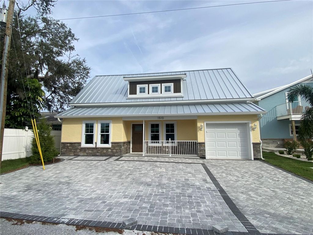 Photo of 1510 Gilbert Avenue, Sarasota, FL 34239 (MLS # A4670510)