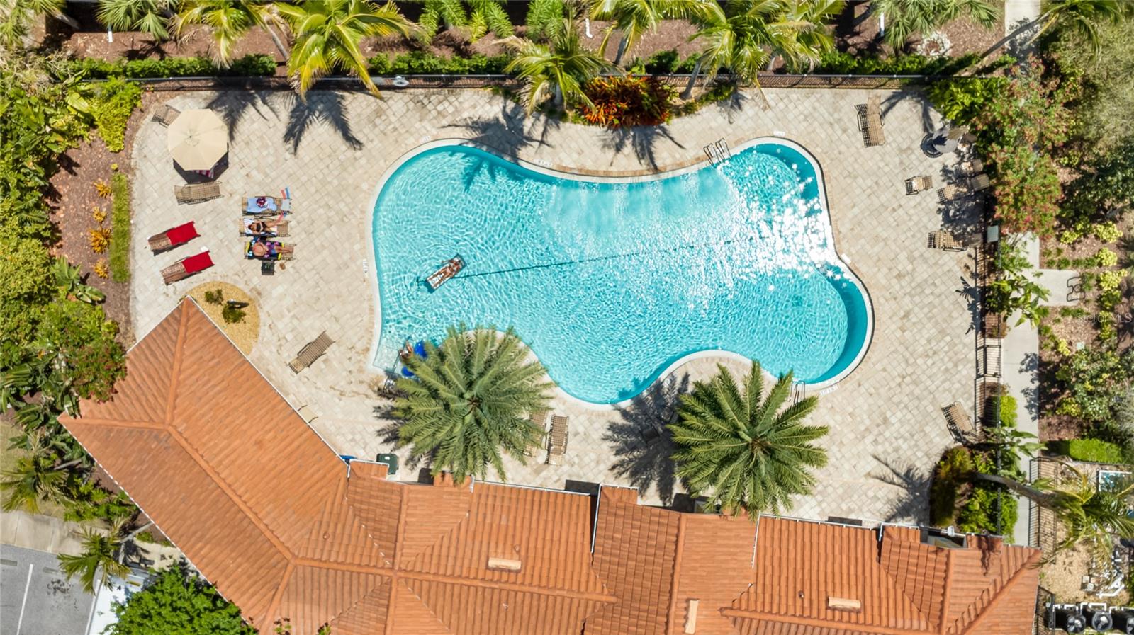 BAY STREET VILLAGE - Residential