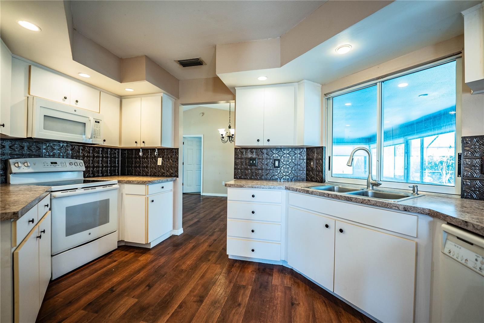 HUNTERS RUN PH 02 - Residential