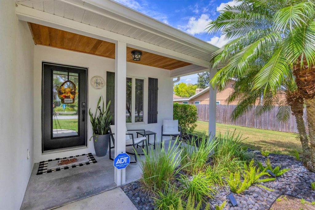 Photo of 710 Hancock Avenue, Sarasota, FL 34232 (MLS # A4667215)