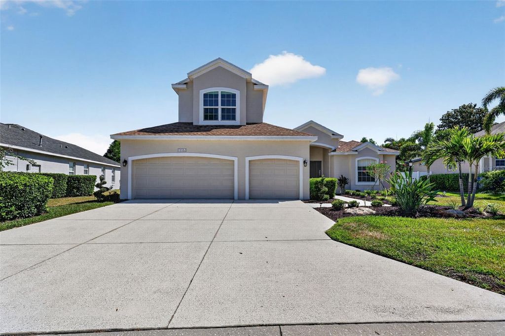 Photo of 13332 Purple Finch Cir, Lakewood Ranch, FL 34202 (MLS # A4691792)