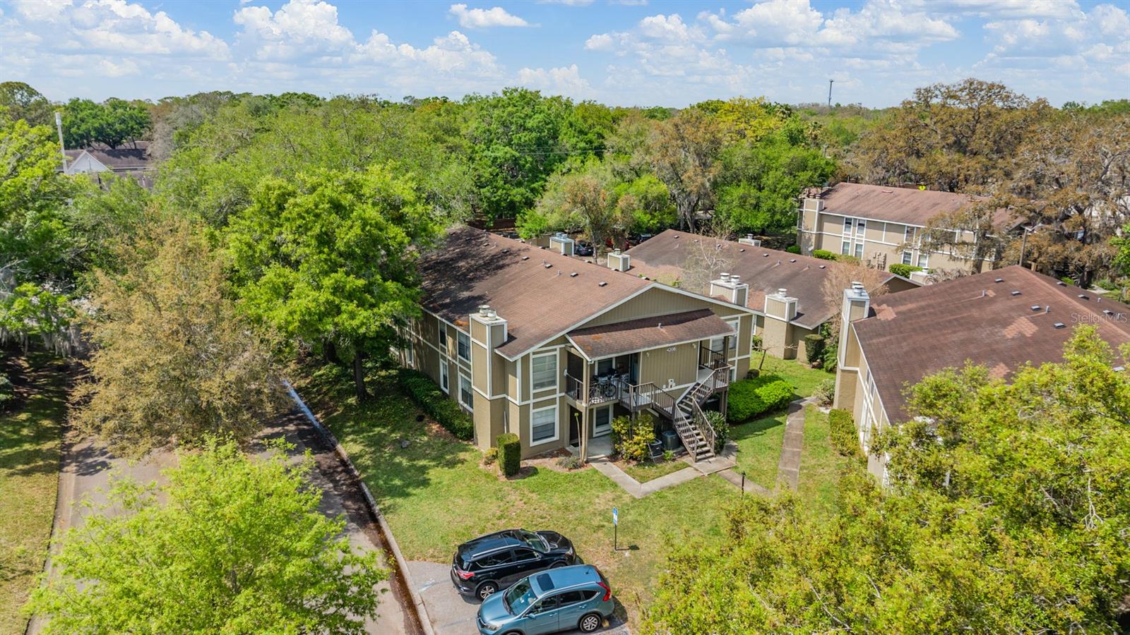 THE OAKS UNIT VI A CONDO - Residential