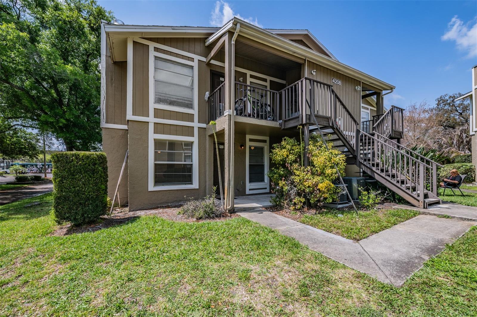 THE OAKS UNIT VI A CONDO - Residential