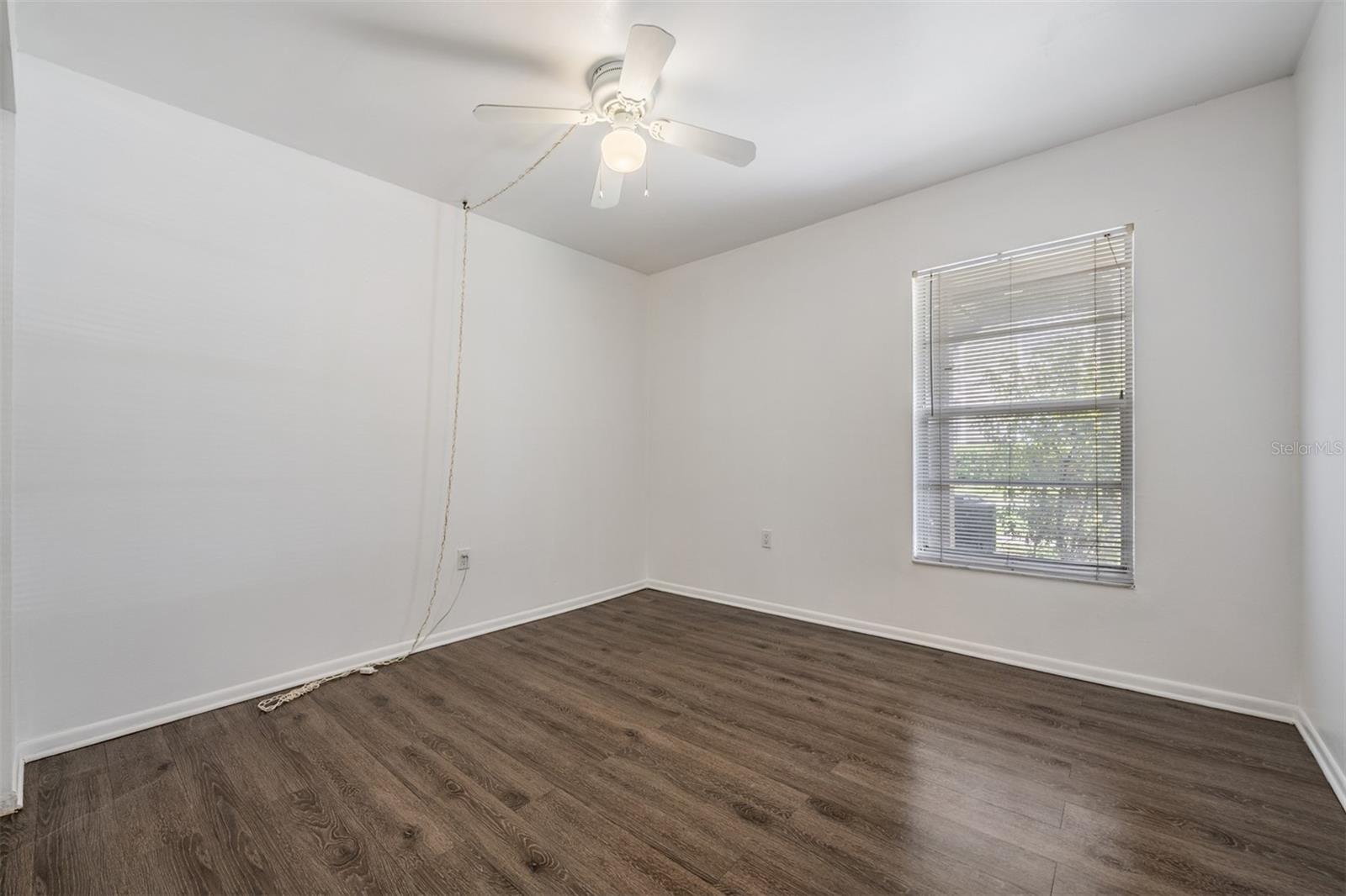 THE OAKS UNIT VI A CONDO - Residential