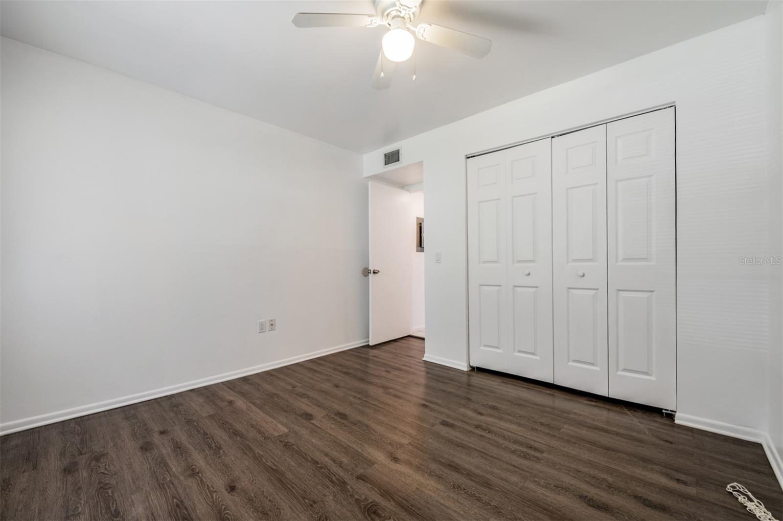 THE OAKS UNIT VI A CONDO - Residential