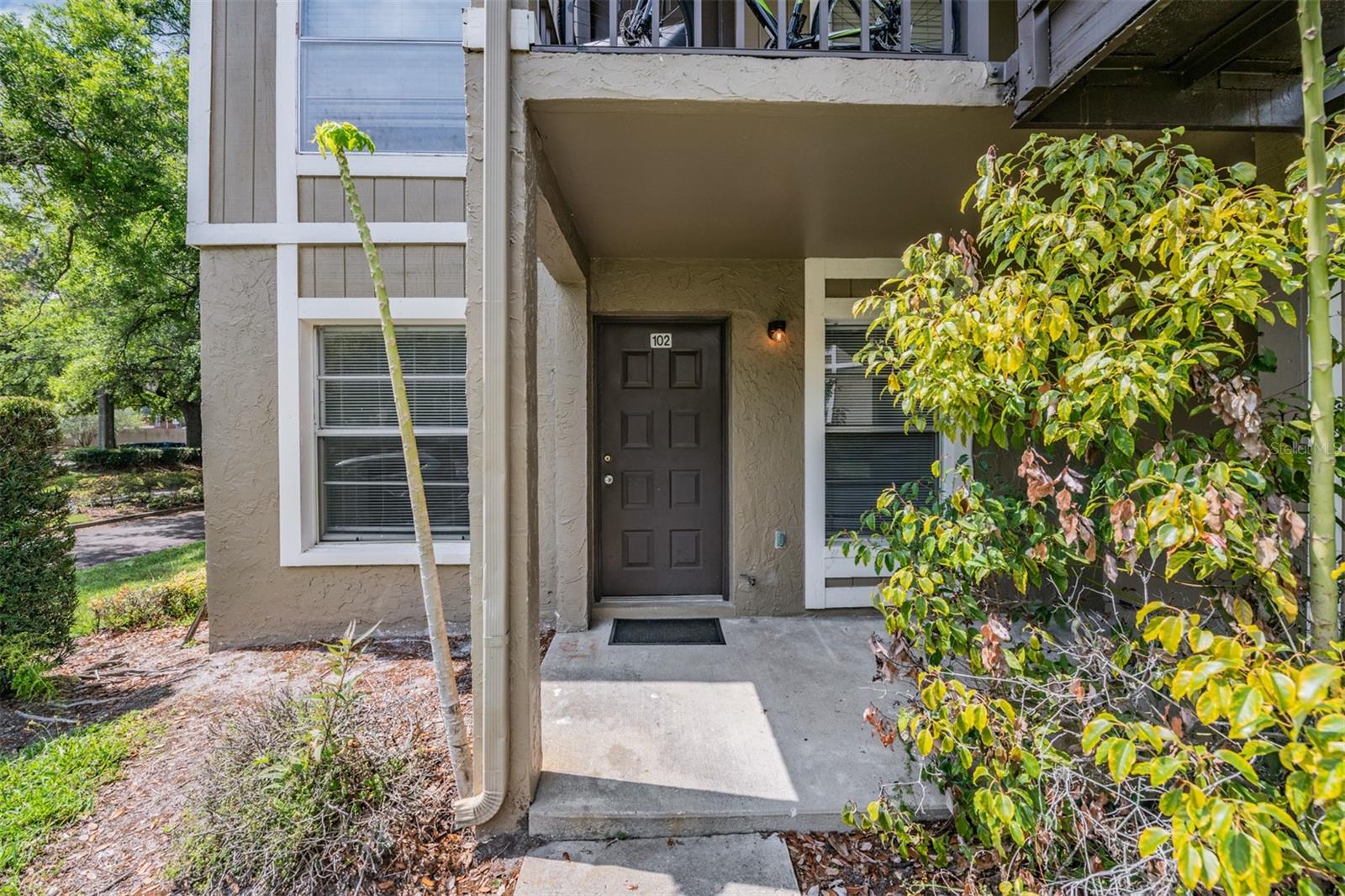 THE OAKS UNIT VI A CONDO - Residential