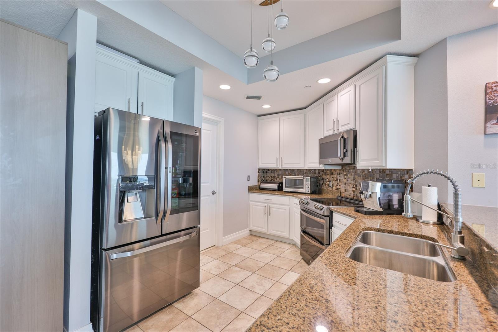 TOWERS OF CHANNELSIDE CONDOMIN - Residential Lease