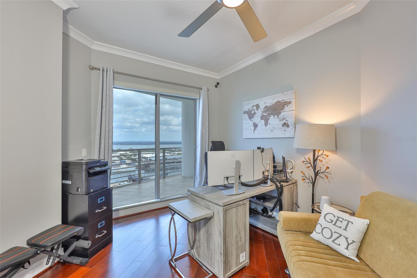 TOWERS OF CHANNELSIDE CONDOMIN - Residential Lease