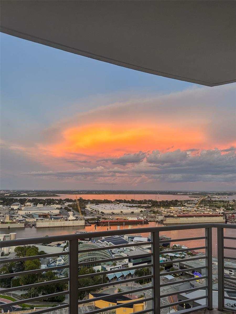 TOWERS OF CHANNELSIDE CONDOMIN - Residential Lease