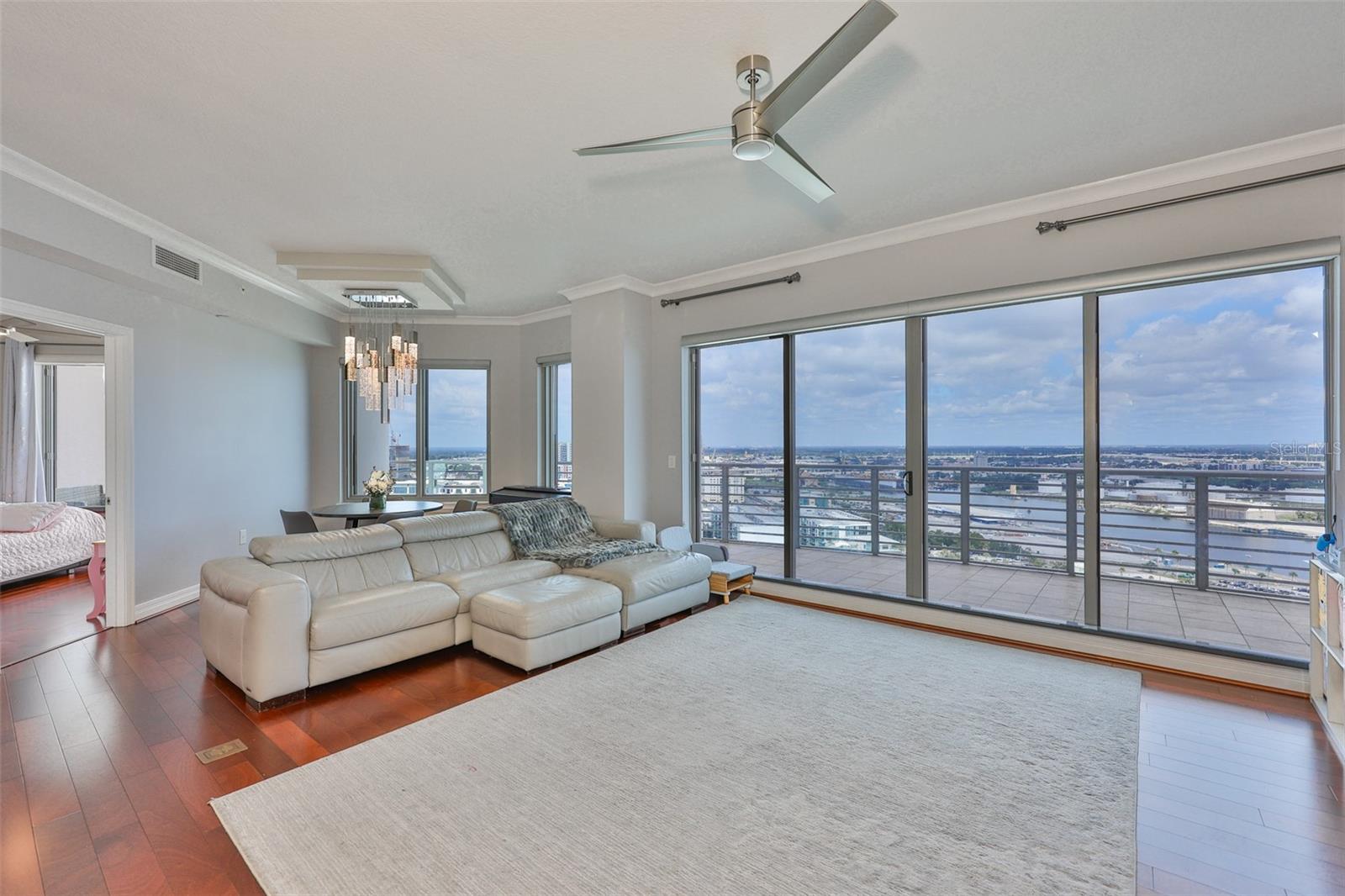TOWERS OF CHANNELSIDE CONDOMIN - Residential Lease