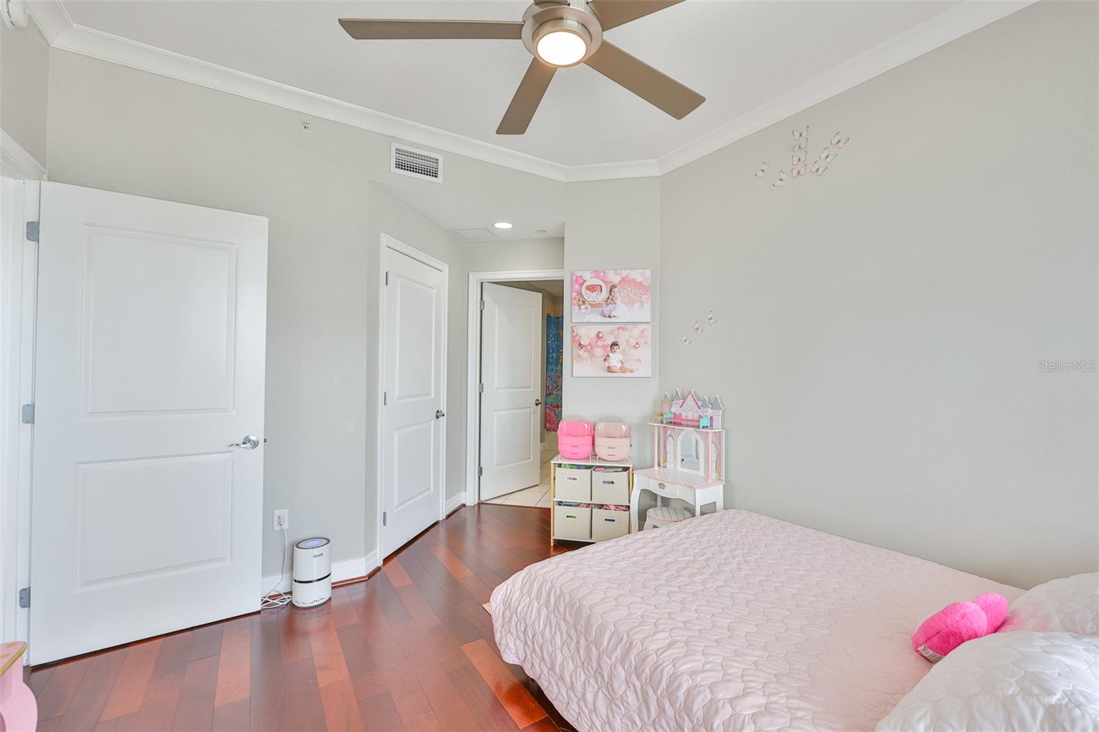 TOWERS OF CHANNELSIDE CONDOMIN - Residential Lease