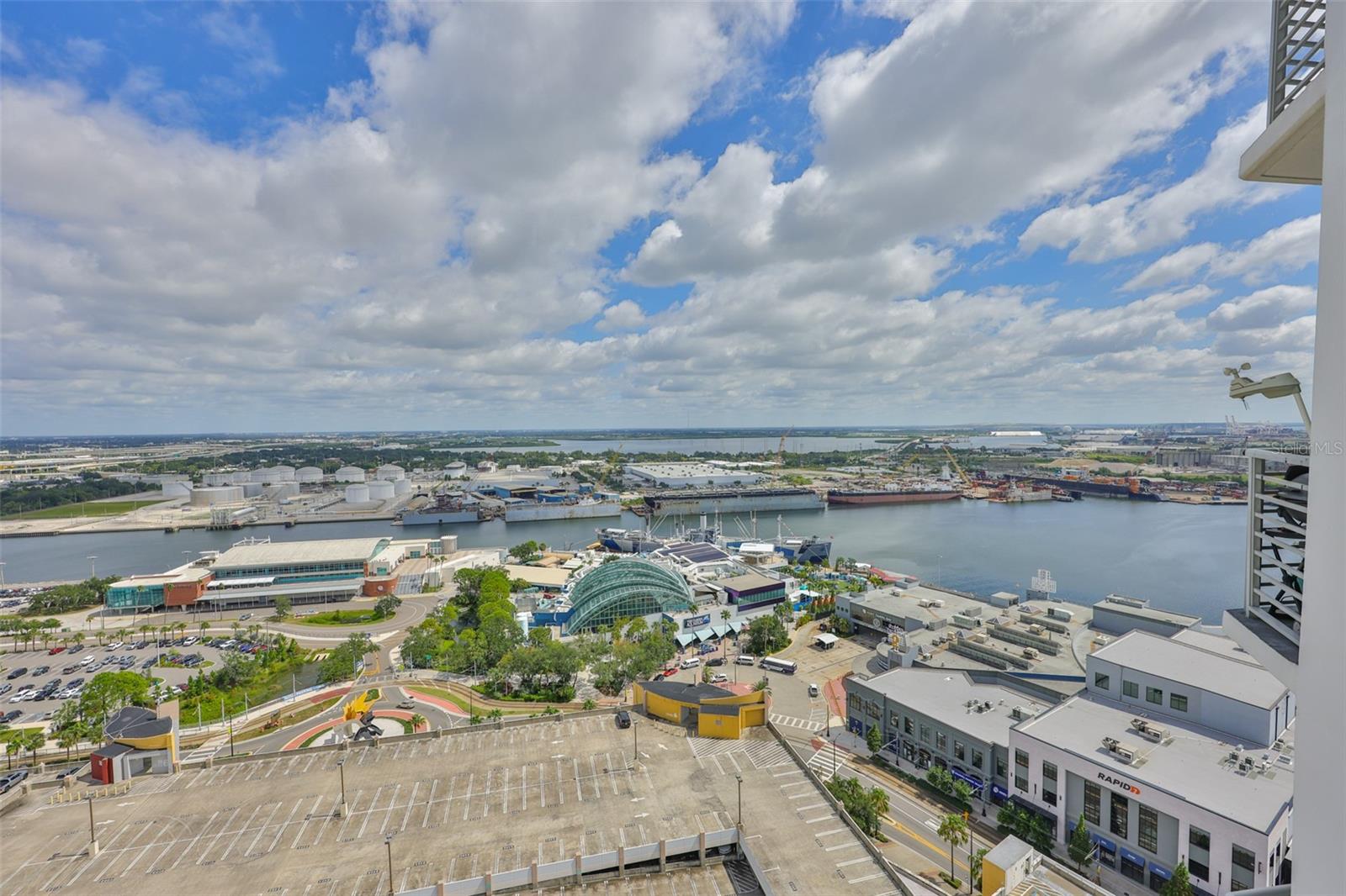 TOWERS OF CHANNELSIDE CONDOMIN - Residential Lease
