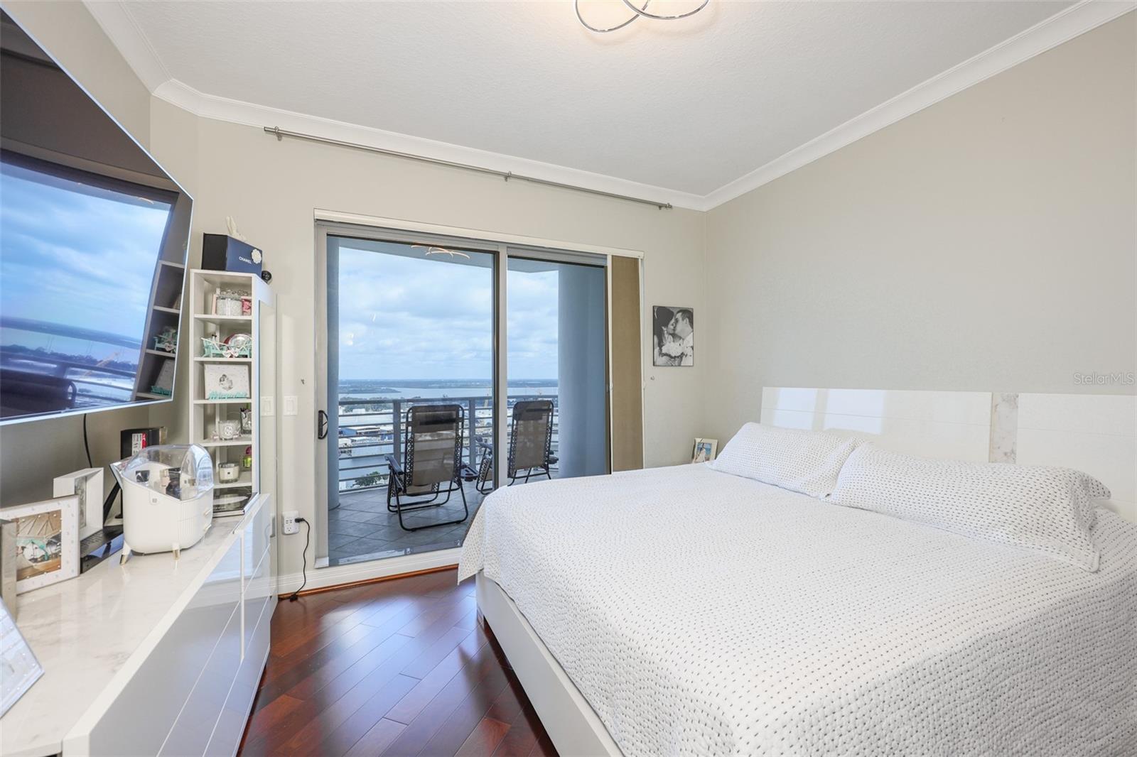 TOWERS OF CHANNELSIDE CONDOMIN - Residential Lease