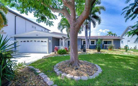 3912 FONTAINEBLEAU DRIVE TAMPA FL 33634