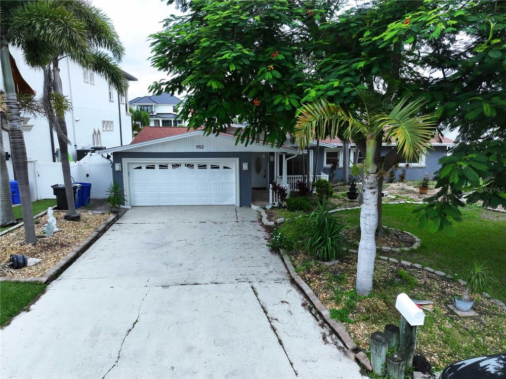 Photo of 3912 Fontainebleau Drive, Tampa, FL 33634 (MLS # TB8411591)