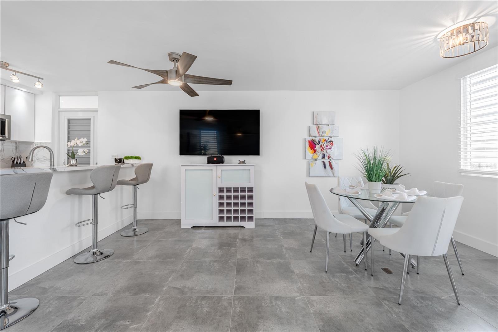 SR 308 km 1.5 GARDENIA ST URB GIRASOL B-20