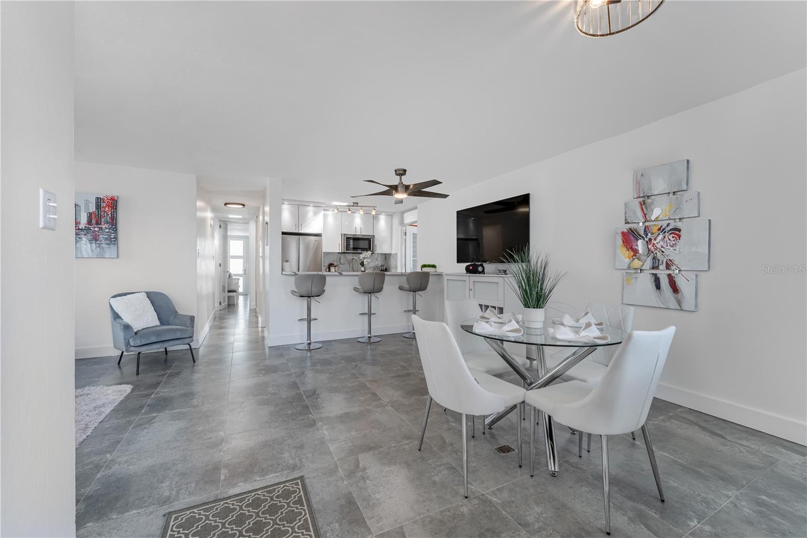 SR 308 km 1.5 GARDENIA ST URB GIRASOL B-20