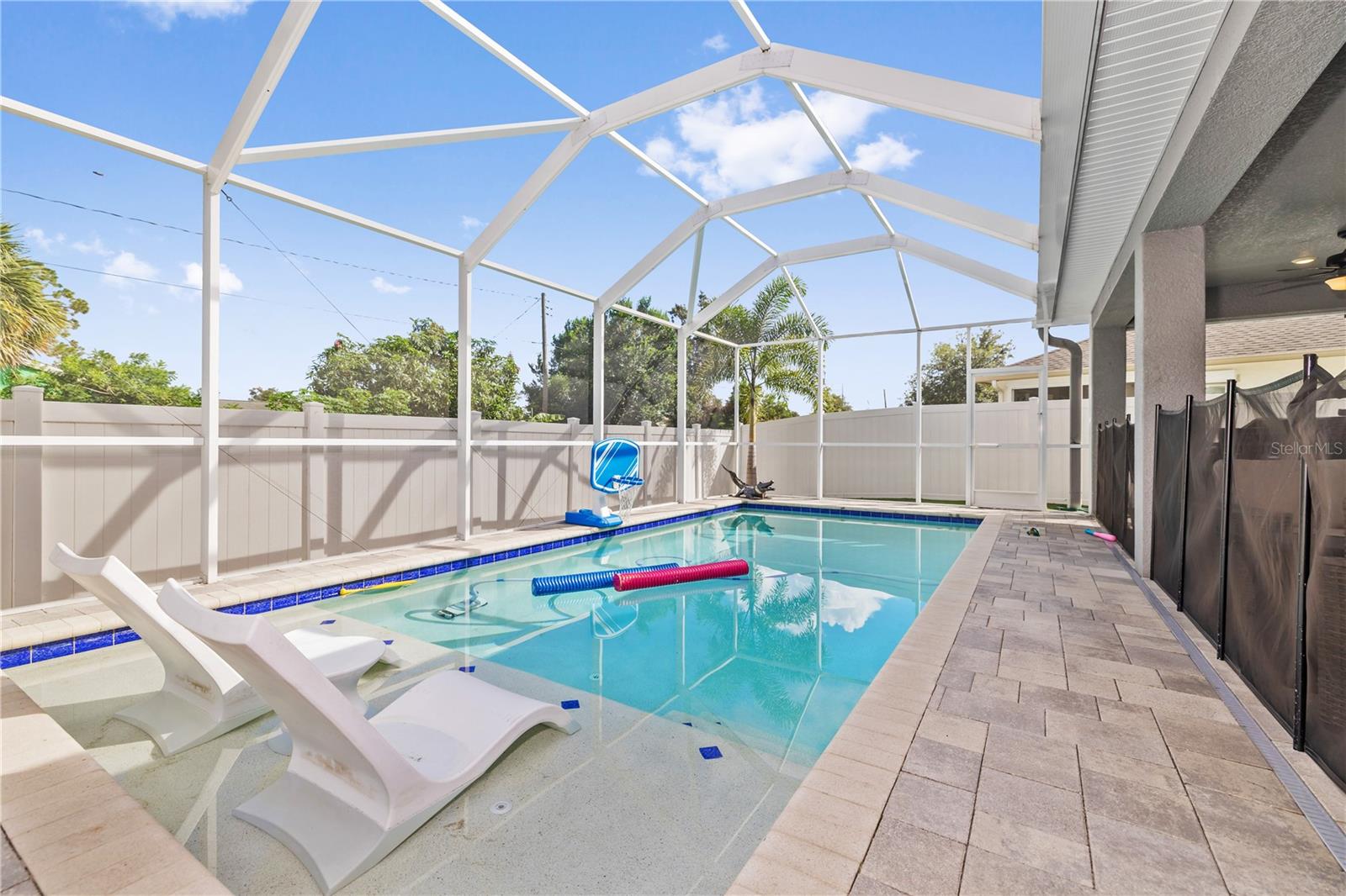 GLEN COVE - Residential Lease
