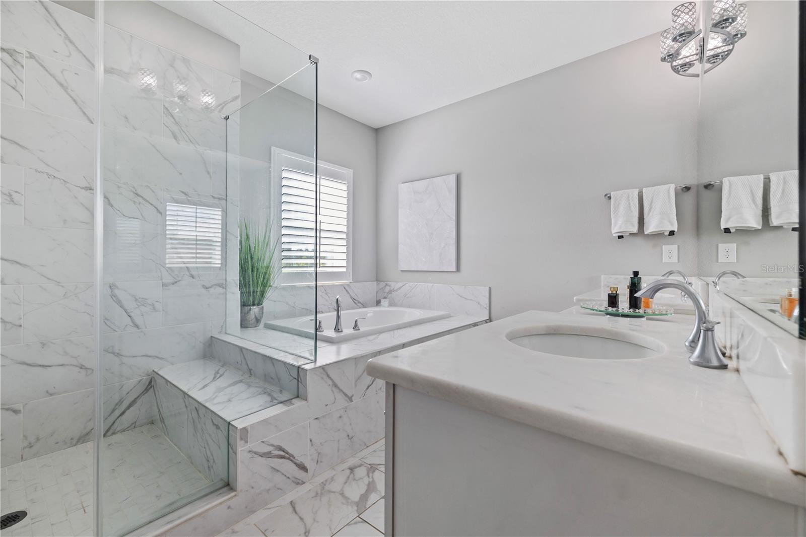 GLEN COVE - Residential Lease