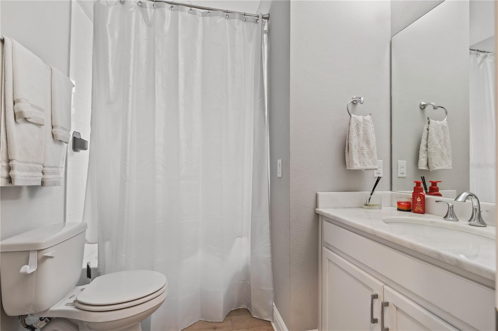 GLEN COVE - Residential Lease