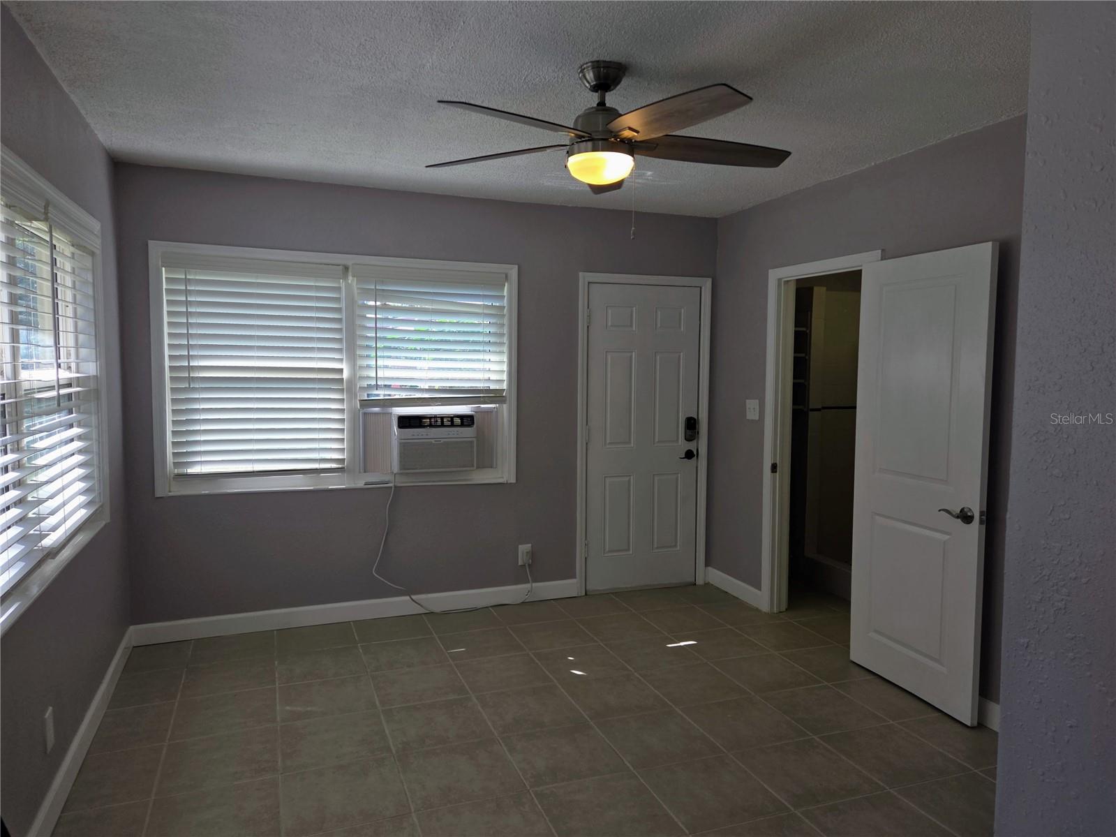 ST PETERSBURG BEACH REP - Residential Lease
