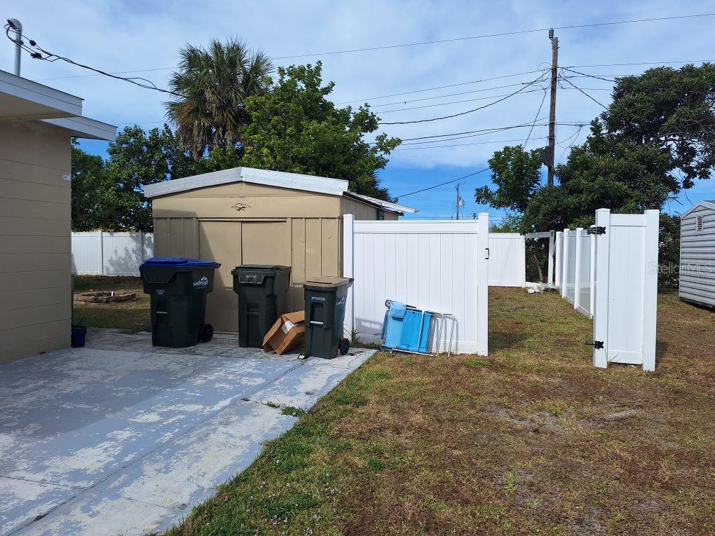 PORT CHARLOTTE SUB 15 - Residential Lease