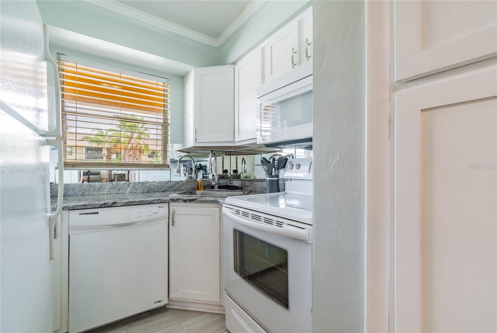 SEA VIEW AT HONEYMOON ISLAND - Residential