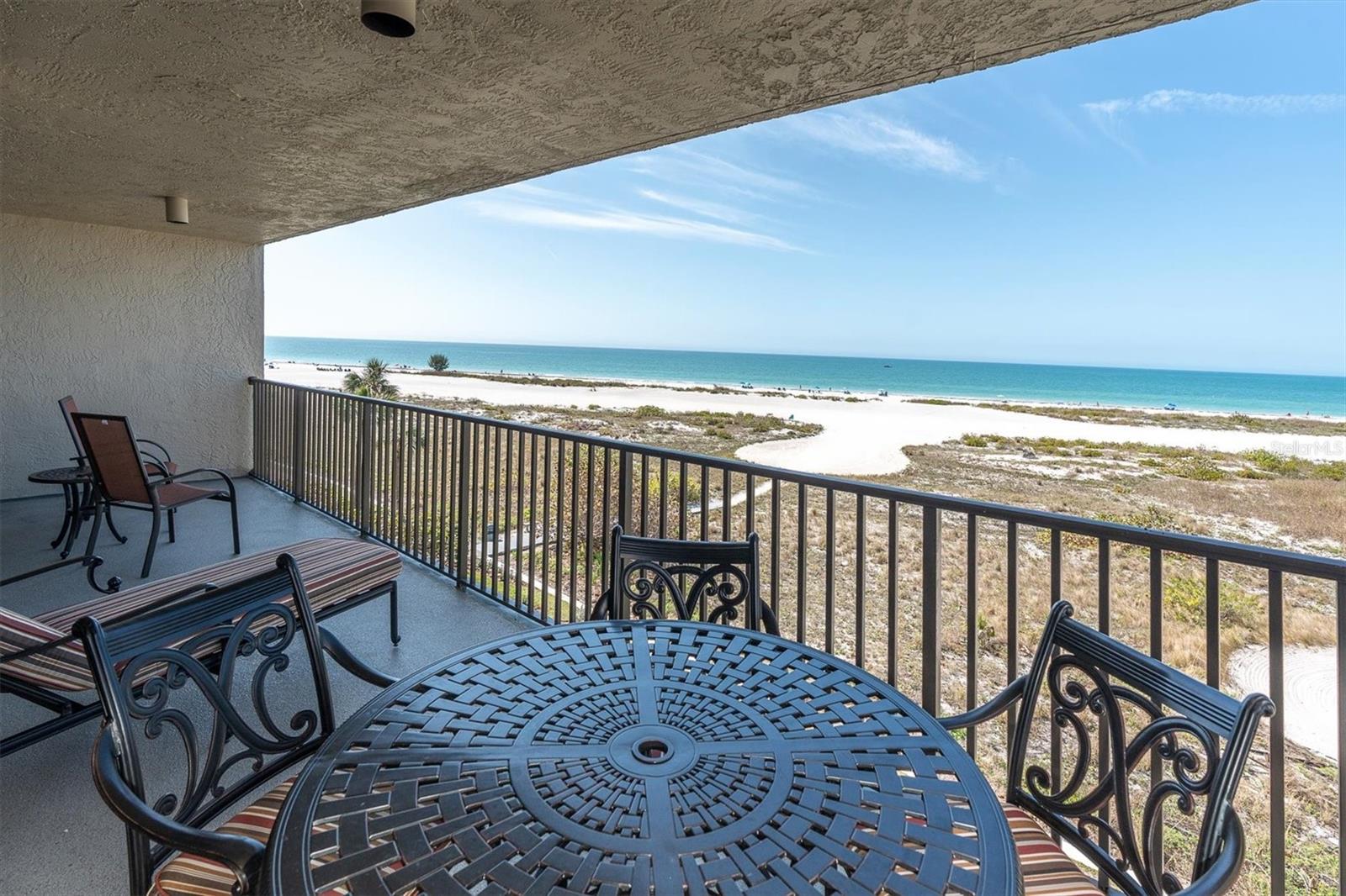 LIGHTHOUSE TOWERS CONDO - Residential