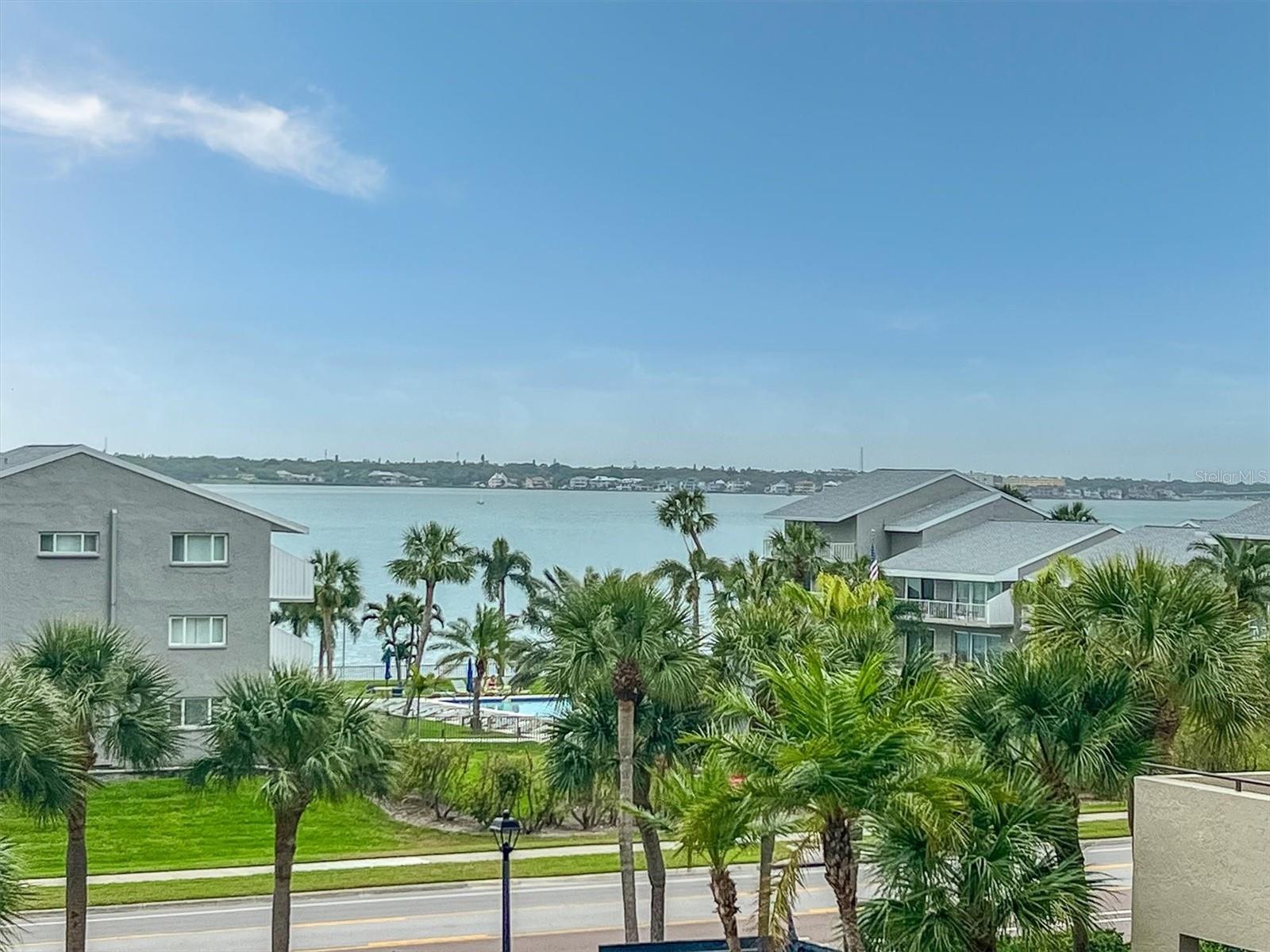 LIGHTHOUSE TOWERS CONDO - Residential