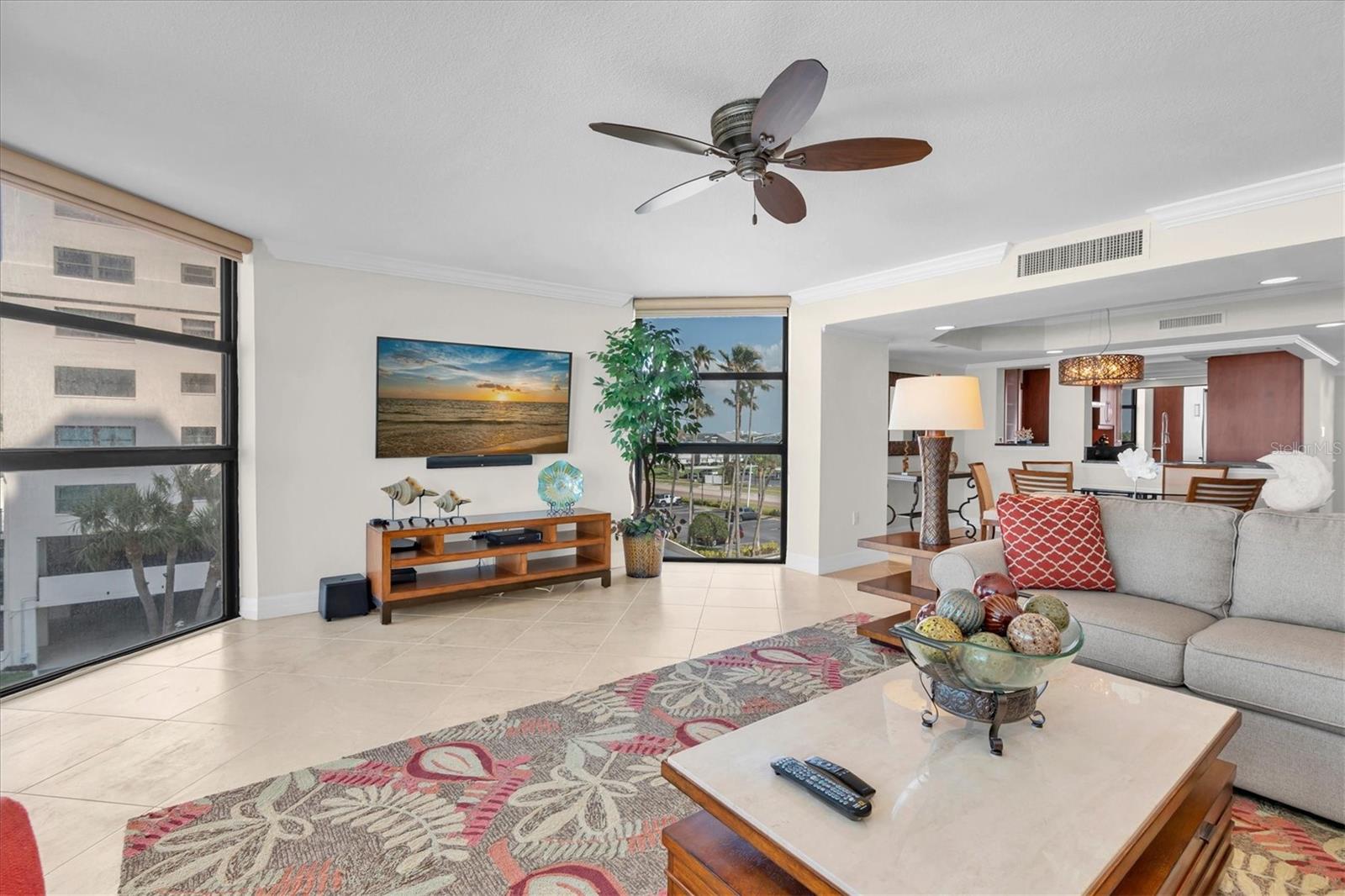 LIGHTHOUSE TOWERS CONDO - Residential