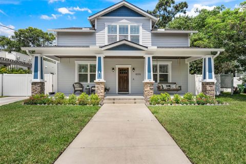 Photo of 909 W Woodlawn Avenue, Tampa, FL 33603 (MLS # TB8423047)