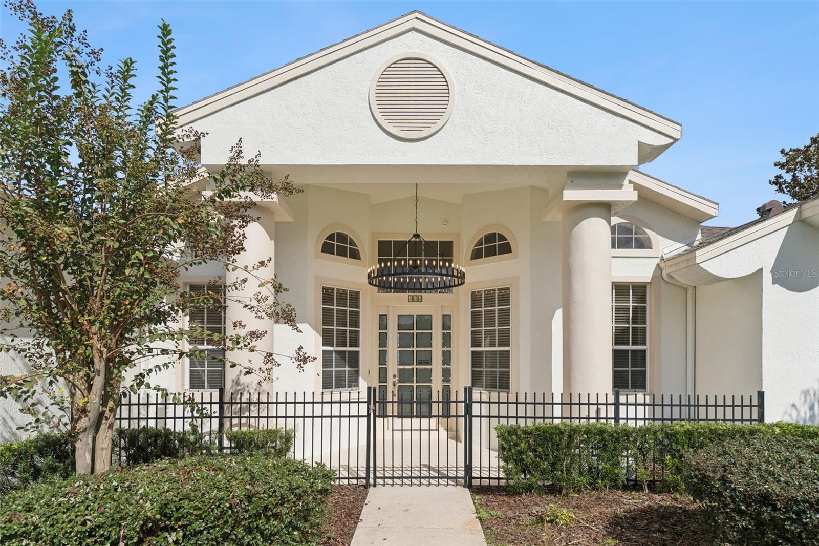464 ELMWOOD CIRCLE