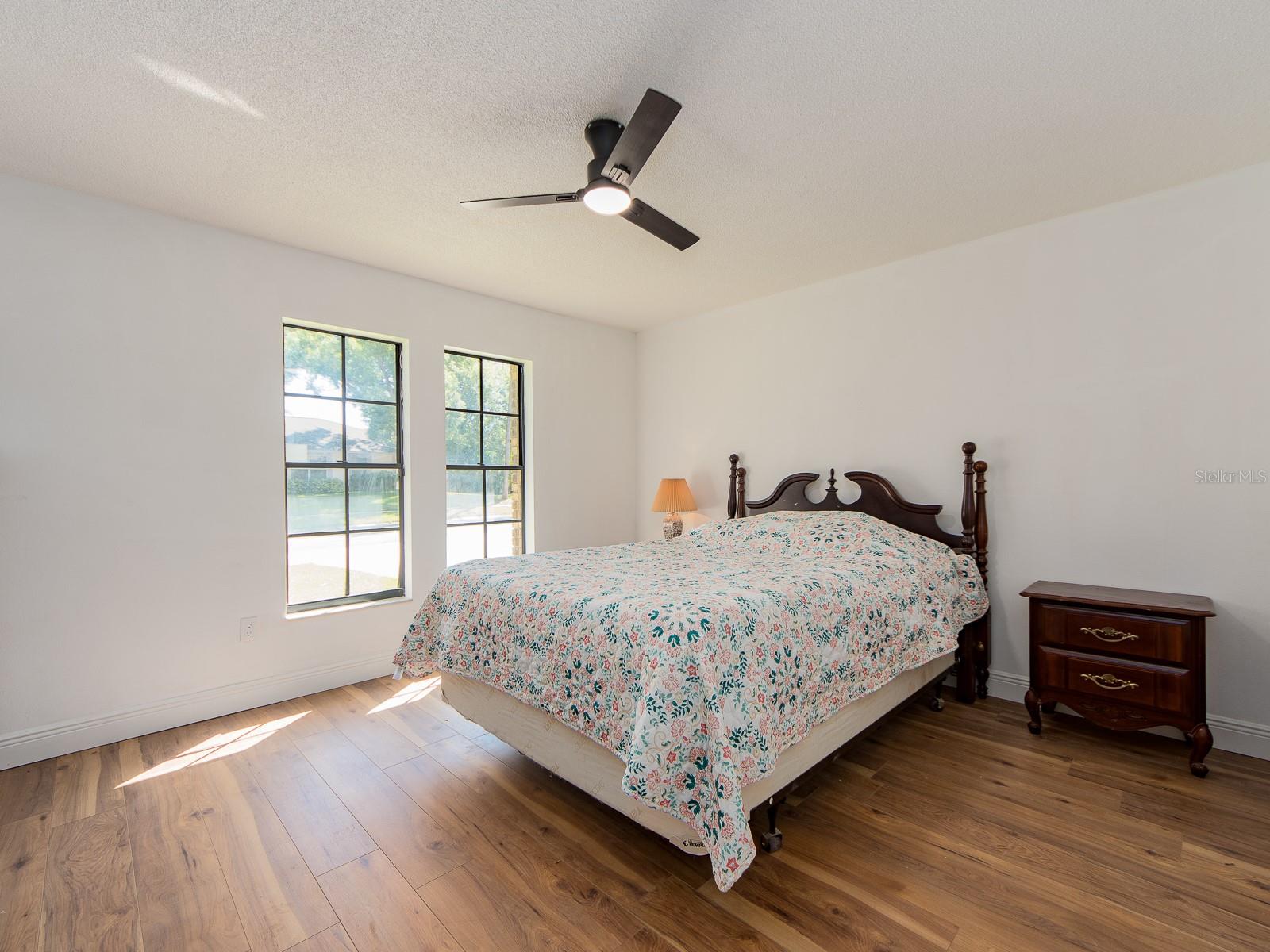 COUNTRY WOODS - Residential