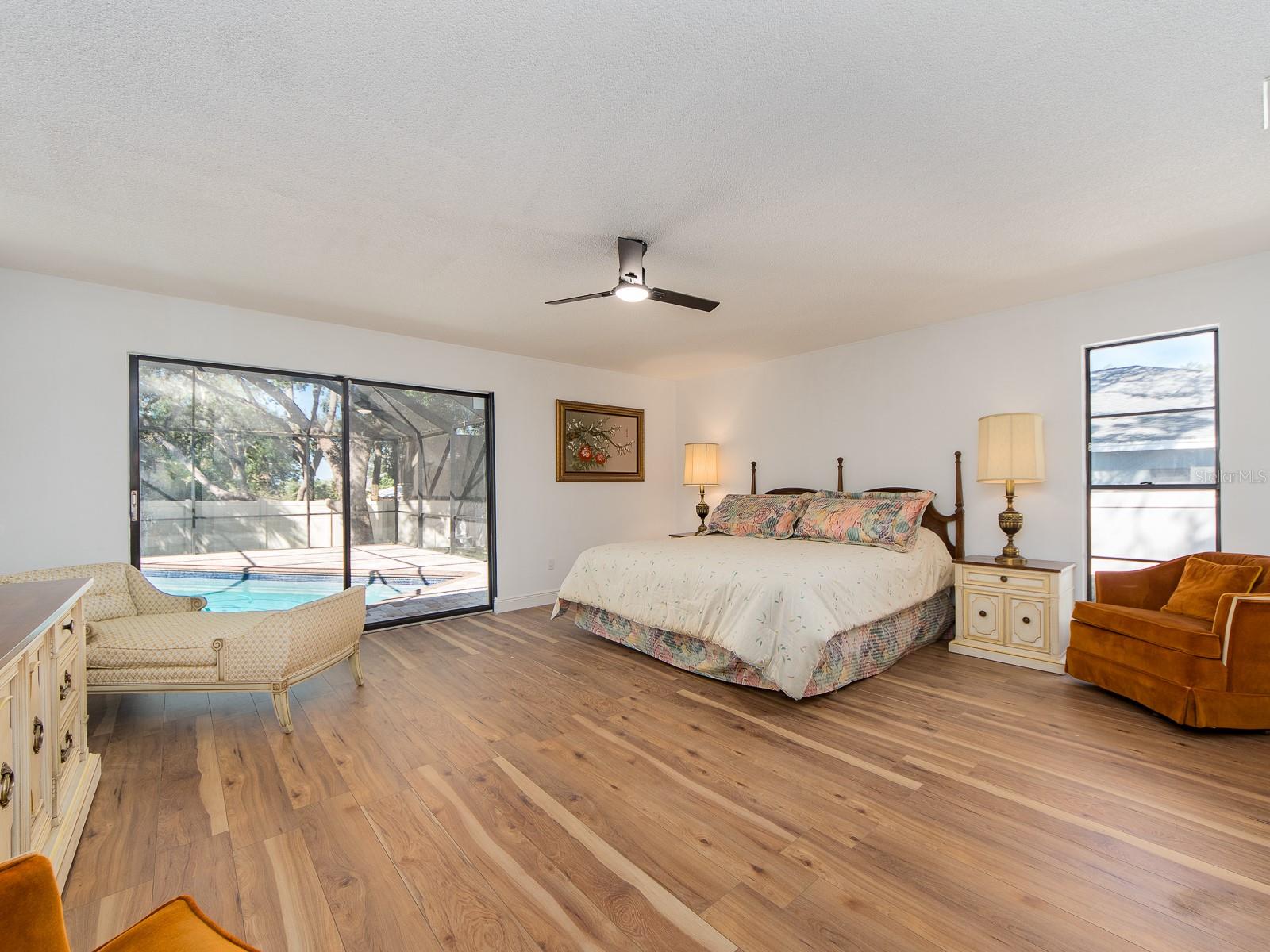 COUNTRY WOODS - Residential