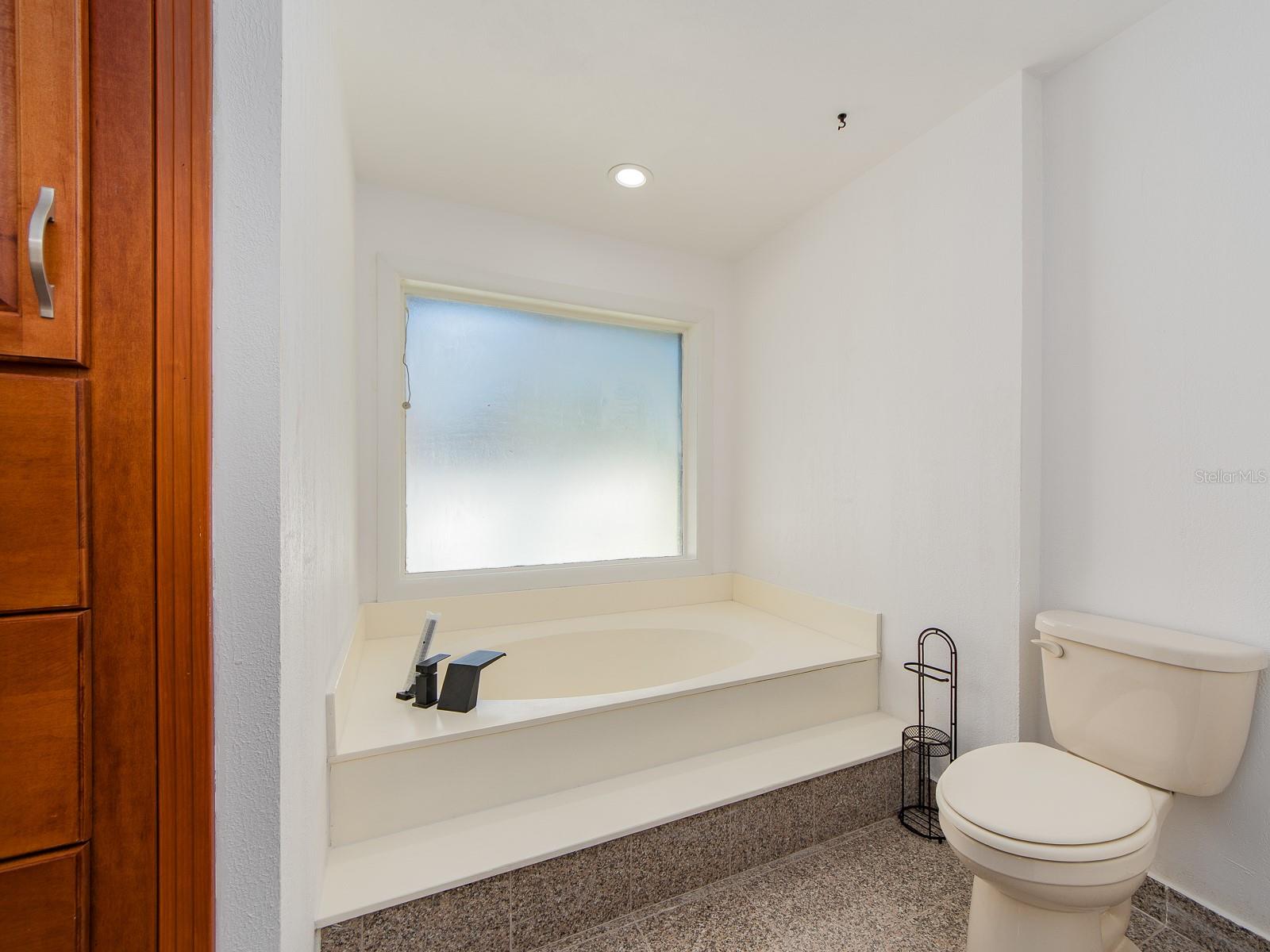 COUNTRY WOODS - Residential