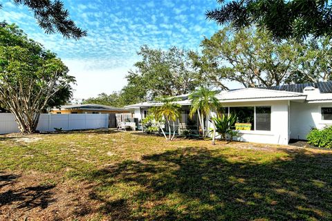 A home in SARASOTA