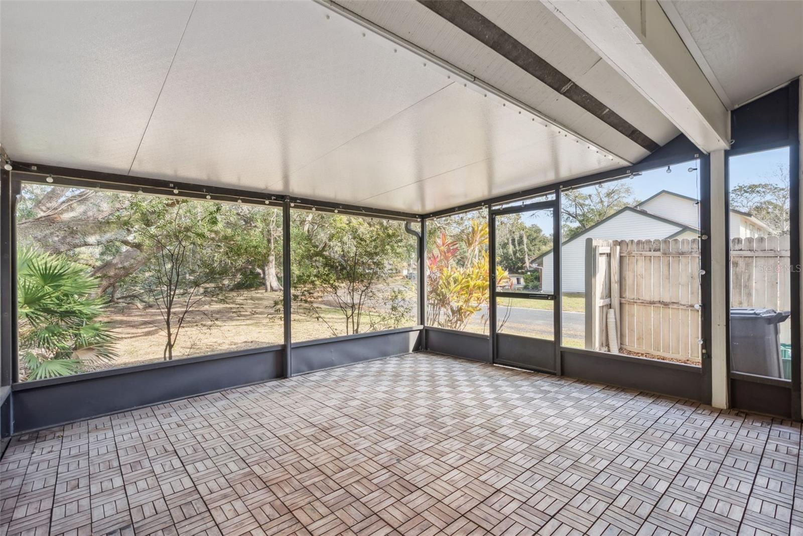 DEER RUN UNIT 14B - Residential