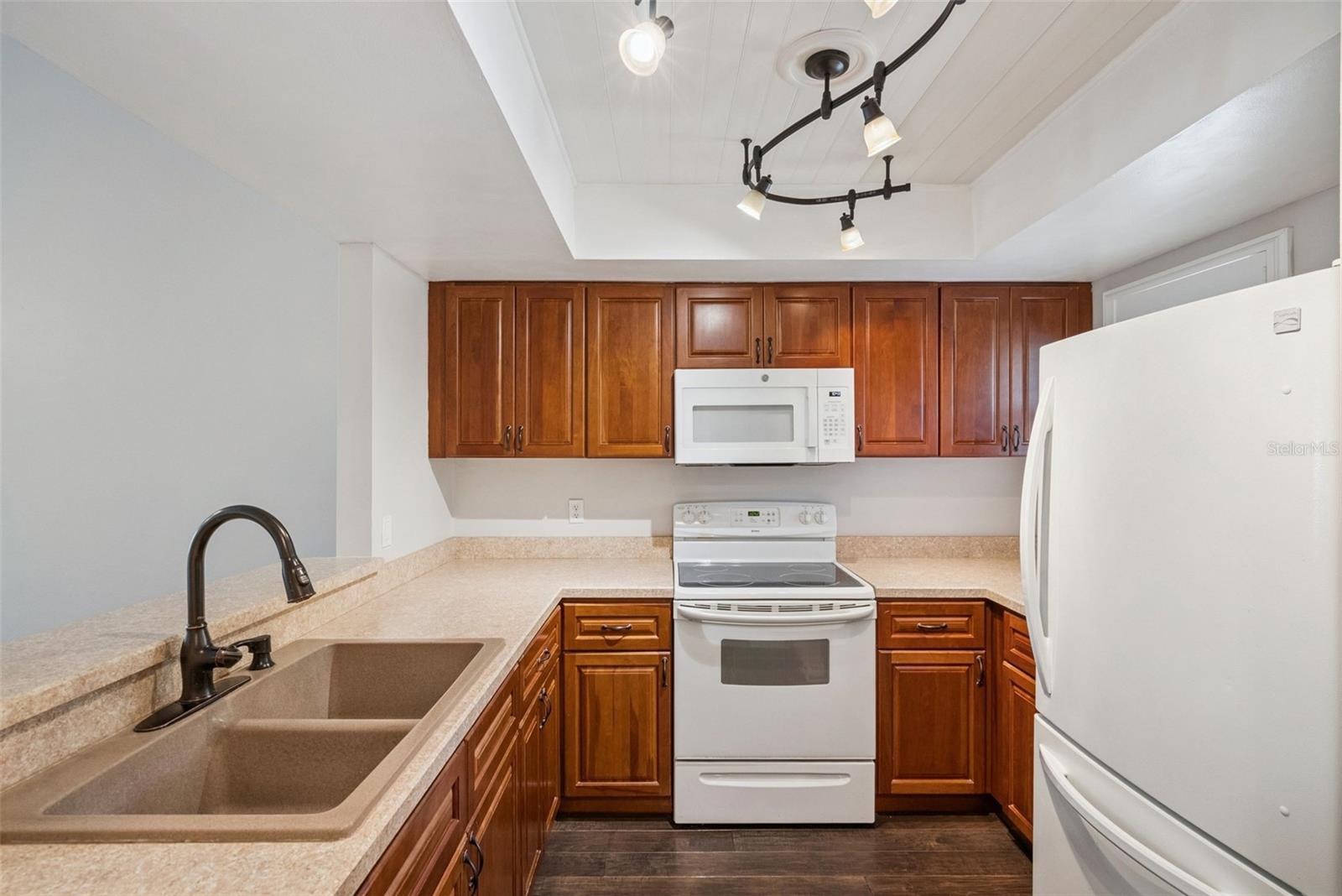 DEER RUN UNIT 14B - Residential