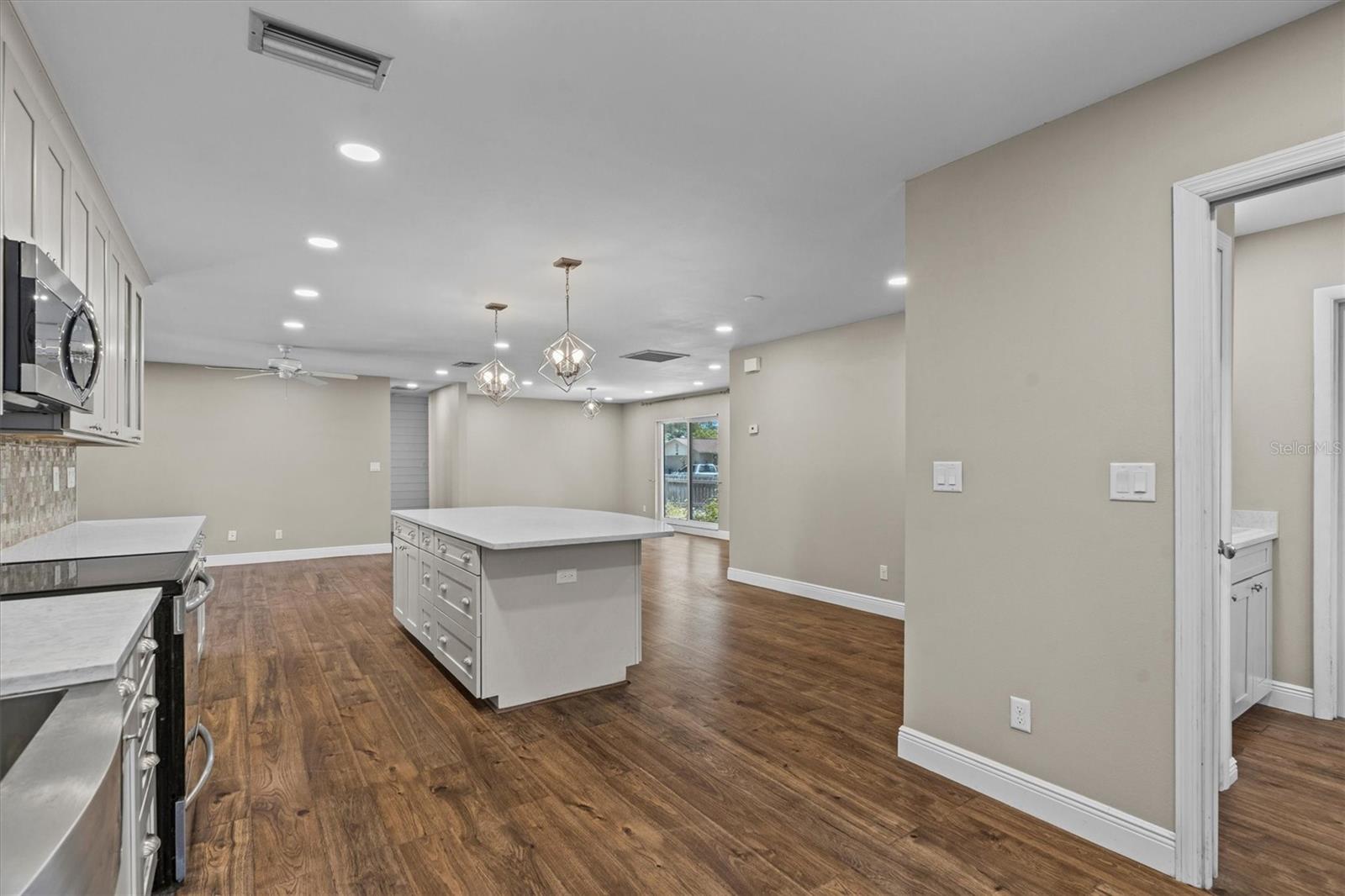 AVON RIDGE - Residential