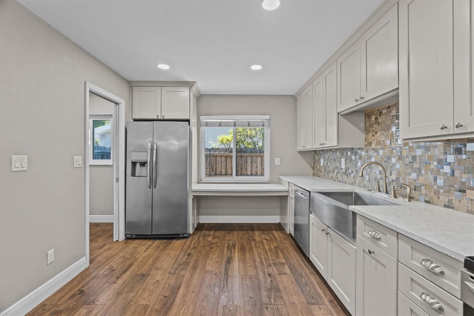 AVON RIDGE - Residential