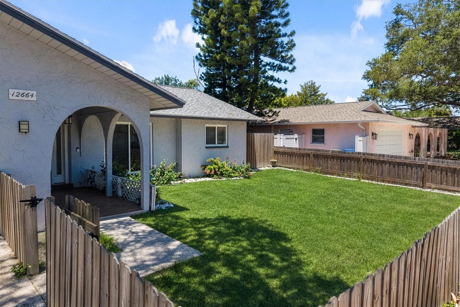 AVON RIDGE - Residential