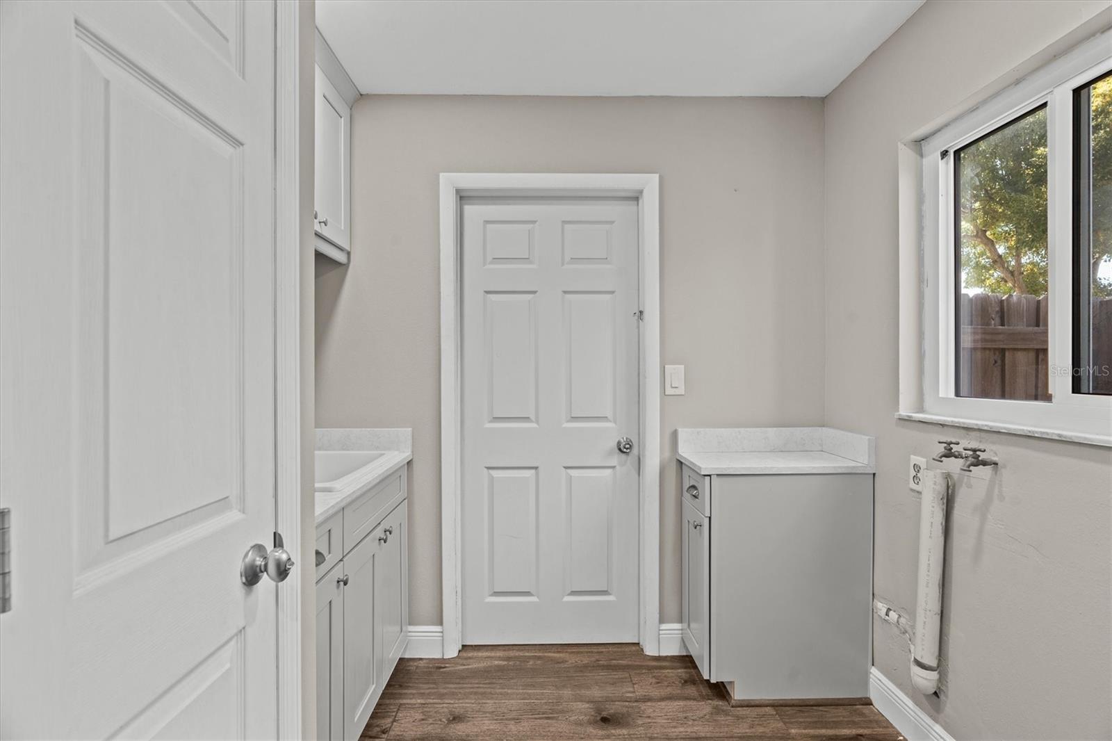 AVON RIDGE - Residential