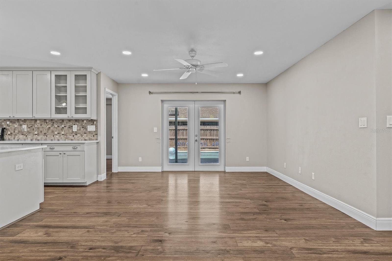 AVON RIDGE - Residential
